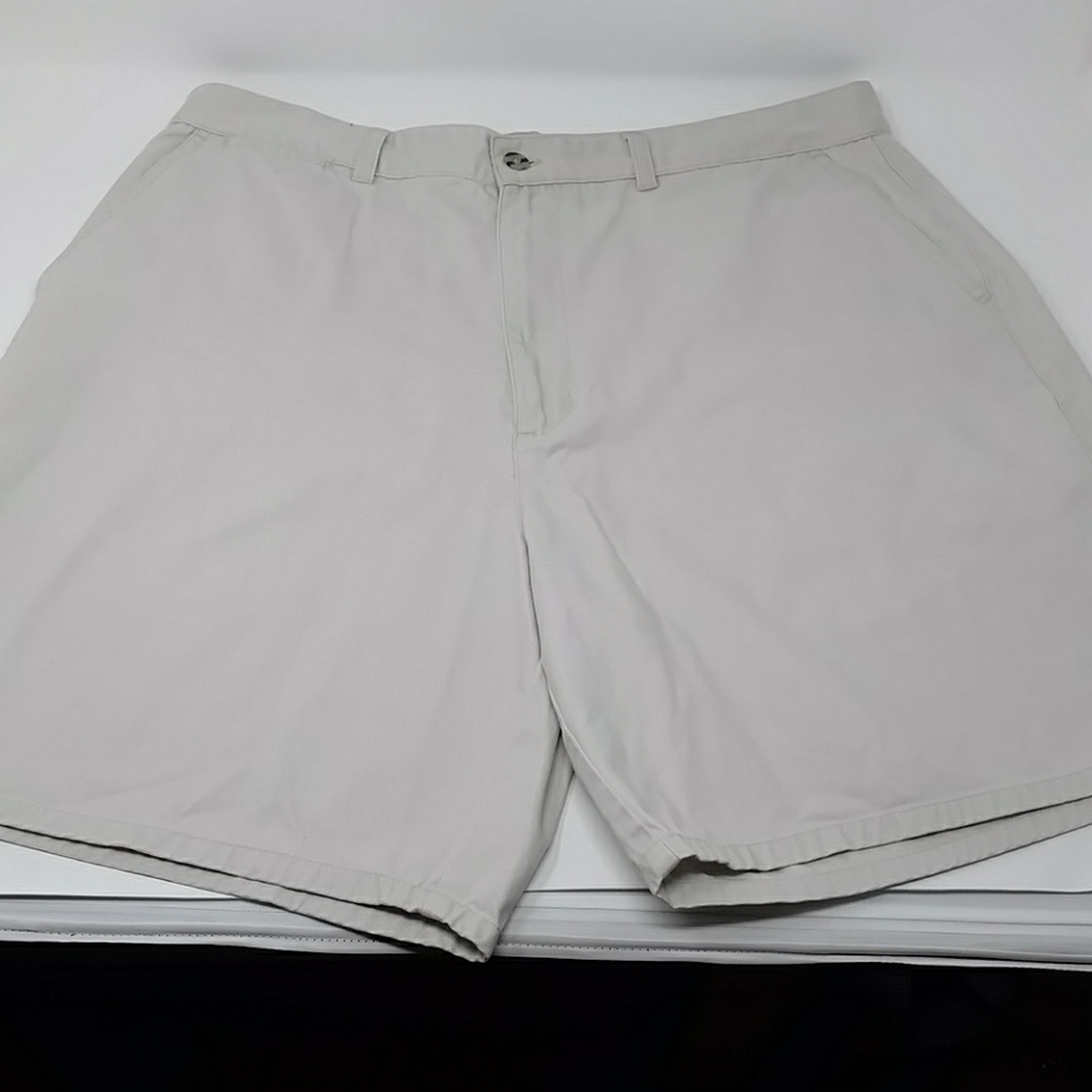 Ivy Crew Men's Flat Front Short
